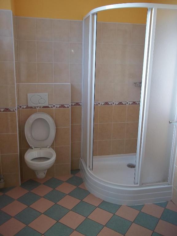 Hotel Marina Hermanuv Mestec Εξωτερικό φωτογραφία