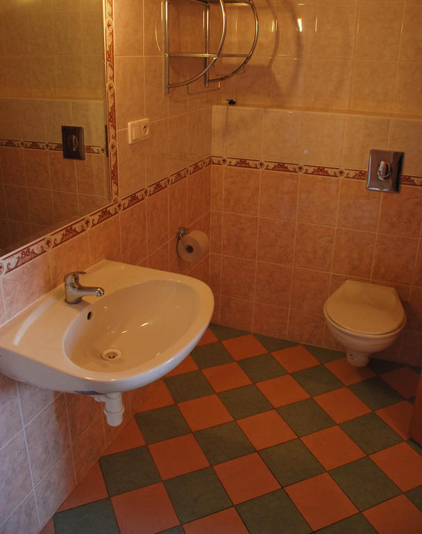 Hotel Marina Hermanuv Mestec Δωμάτιο φωτογραφία