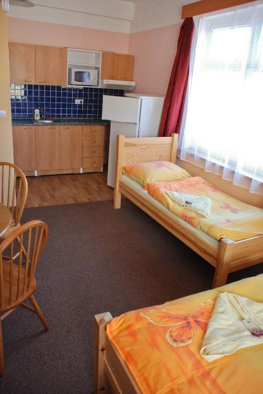 Hotel Marina Hermanuv Mestec Δωμάτιο φωτογραφία