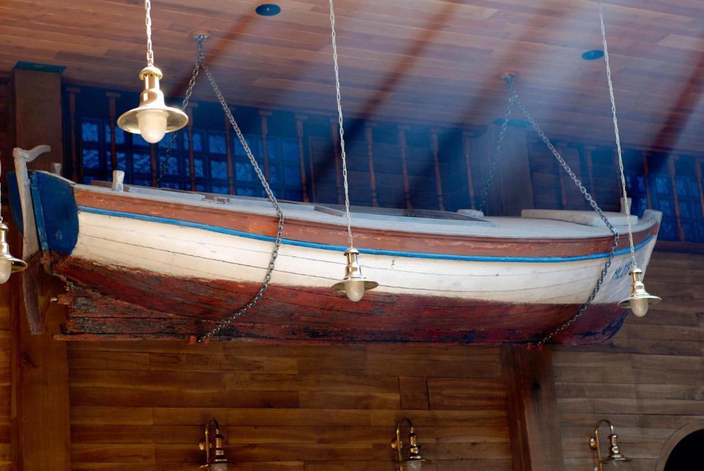 Hotel Marina Hermanuv Mestec Εξωτερικό φωτογραφία